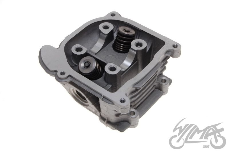 Hlava válce čínské 4T skútry s motory GY6 50cm3