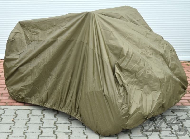 Plachta na čtyřkolku