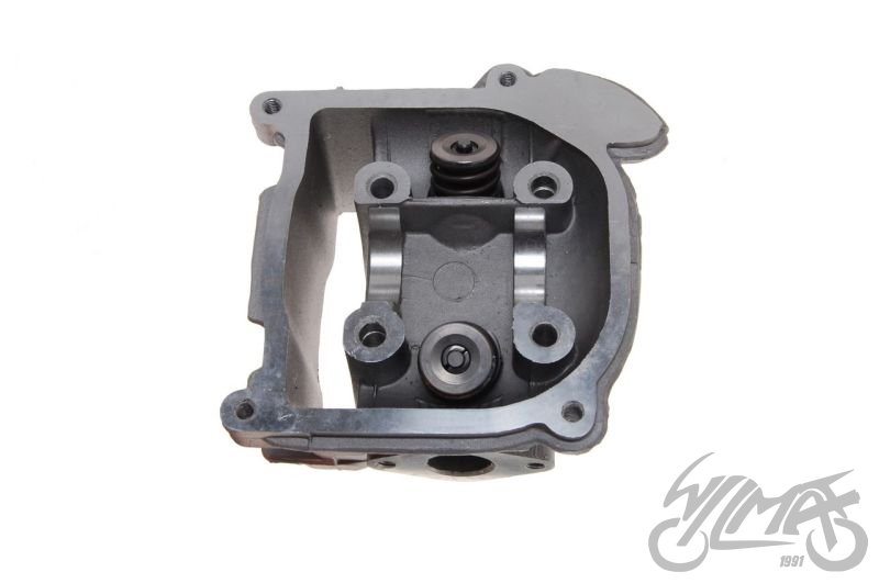 Hlava válce čínské 4T skútry s motory GY6 50cm3