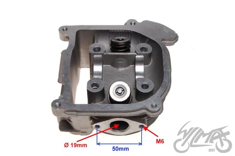 Hlava válce čínské 4T skútry s motory GY6 80cm3